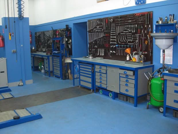 Auto-Dado Servis - Oprema